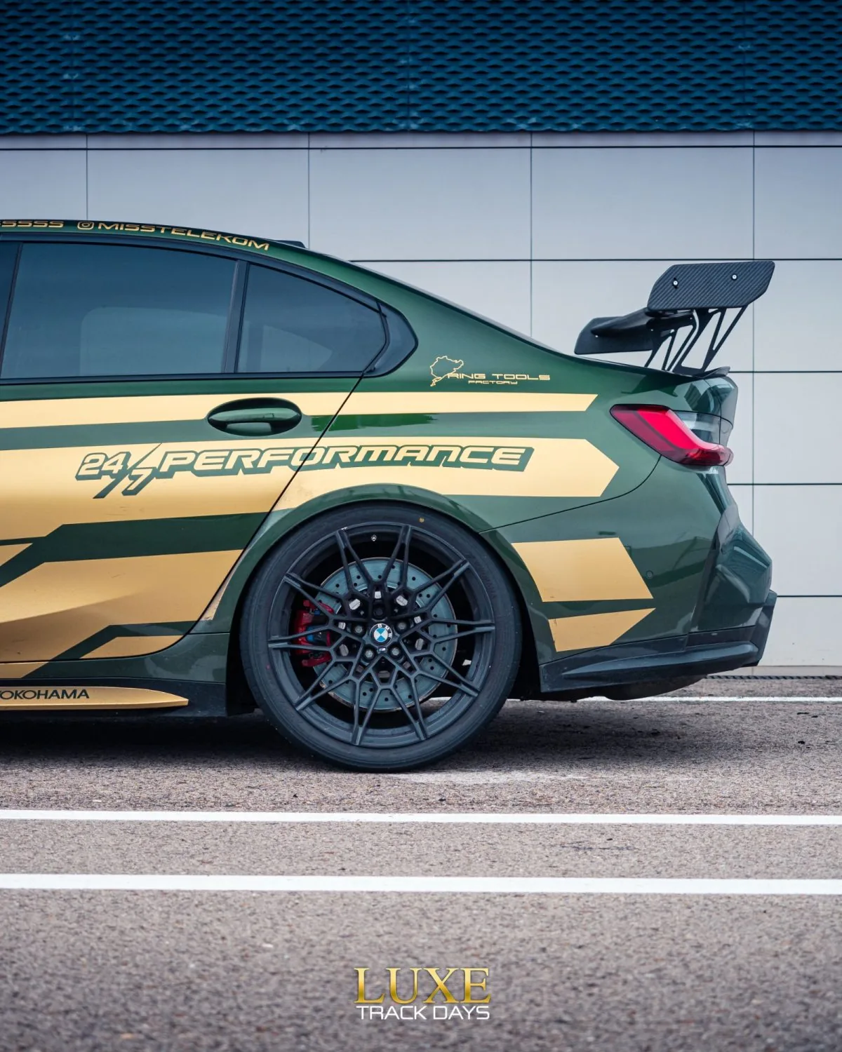 24/7 performance — photo 1